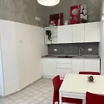 Mana House2 * Майори
