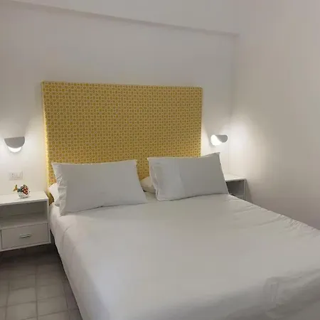 Mana House2 מאיורי